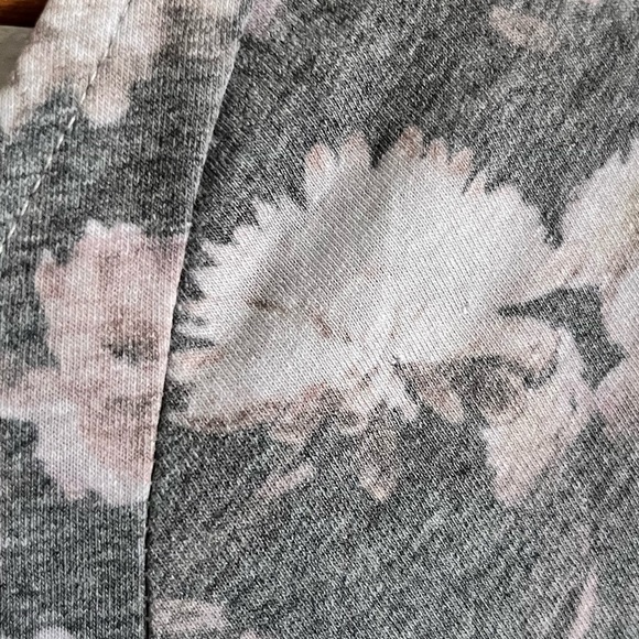 Chaser Floral Cut out Long Sleeve Tee - Picture 5 of 8